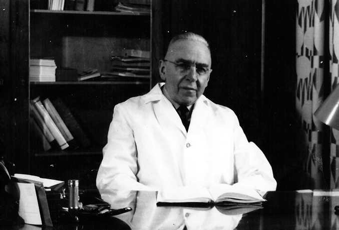 prof. Władysław Markert 1898 – 1992, z Archiwum Koła Absolwentek WSP przy PTP, Warszawa, ul. Reymonta 8